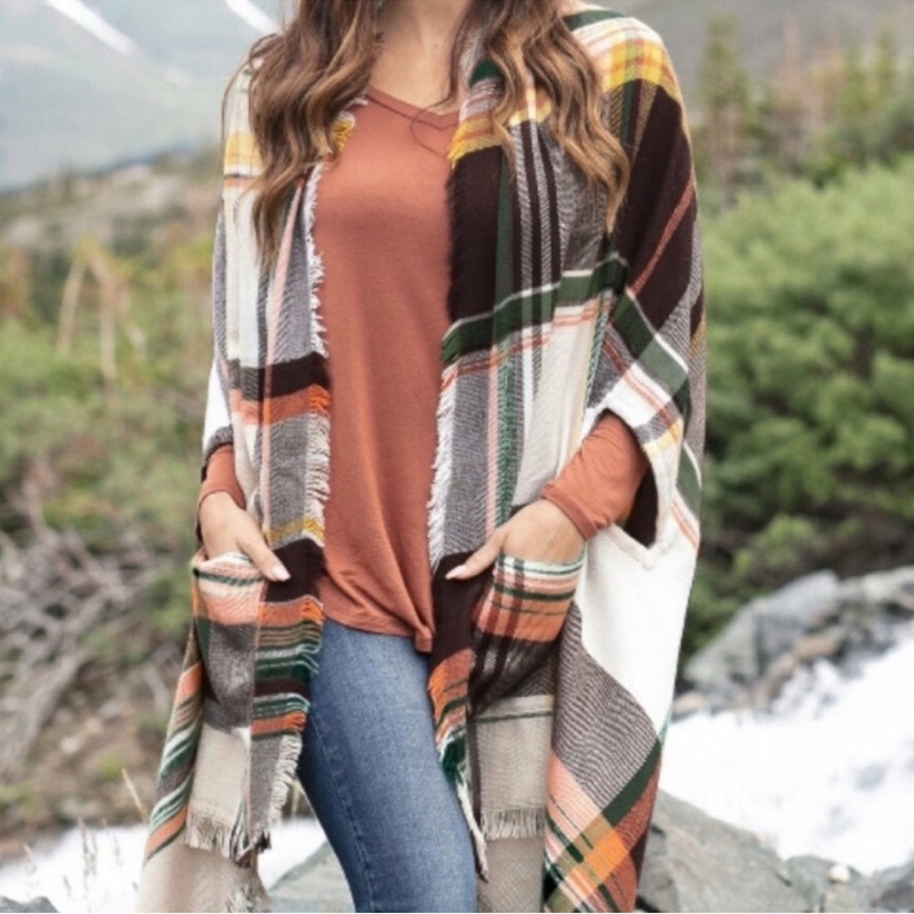 Grace and Lace Fall Pocket Poncho